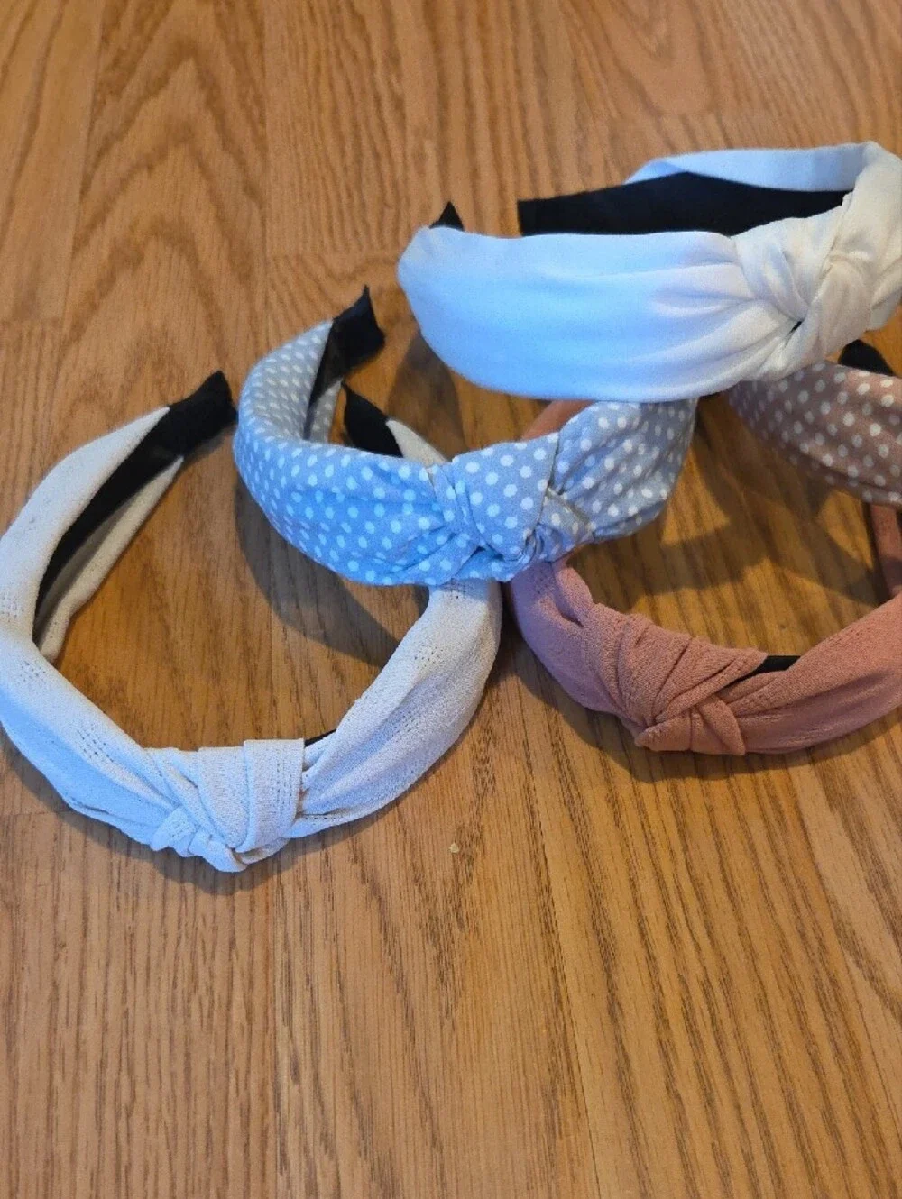 Set of Women’s Knotted Headbands in White, Pink, Light Blue, Black & Floral